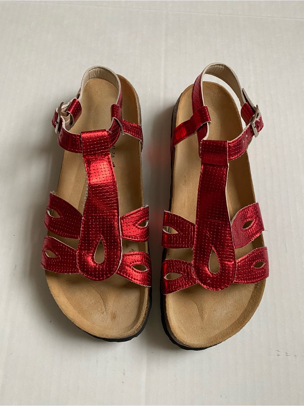 Betula by Birkenstock Red Metallic Strappy Sandals Women's Size 10 / 41 NWOB